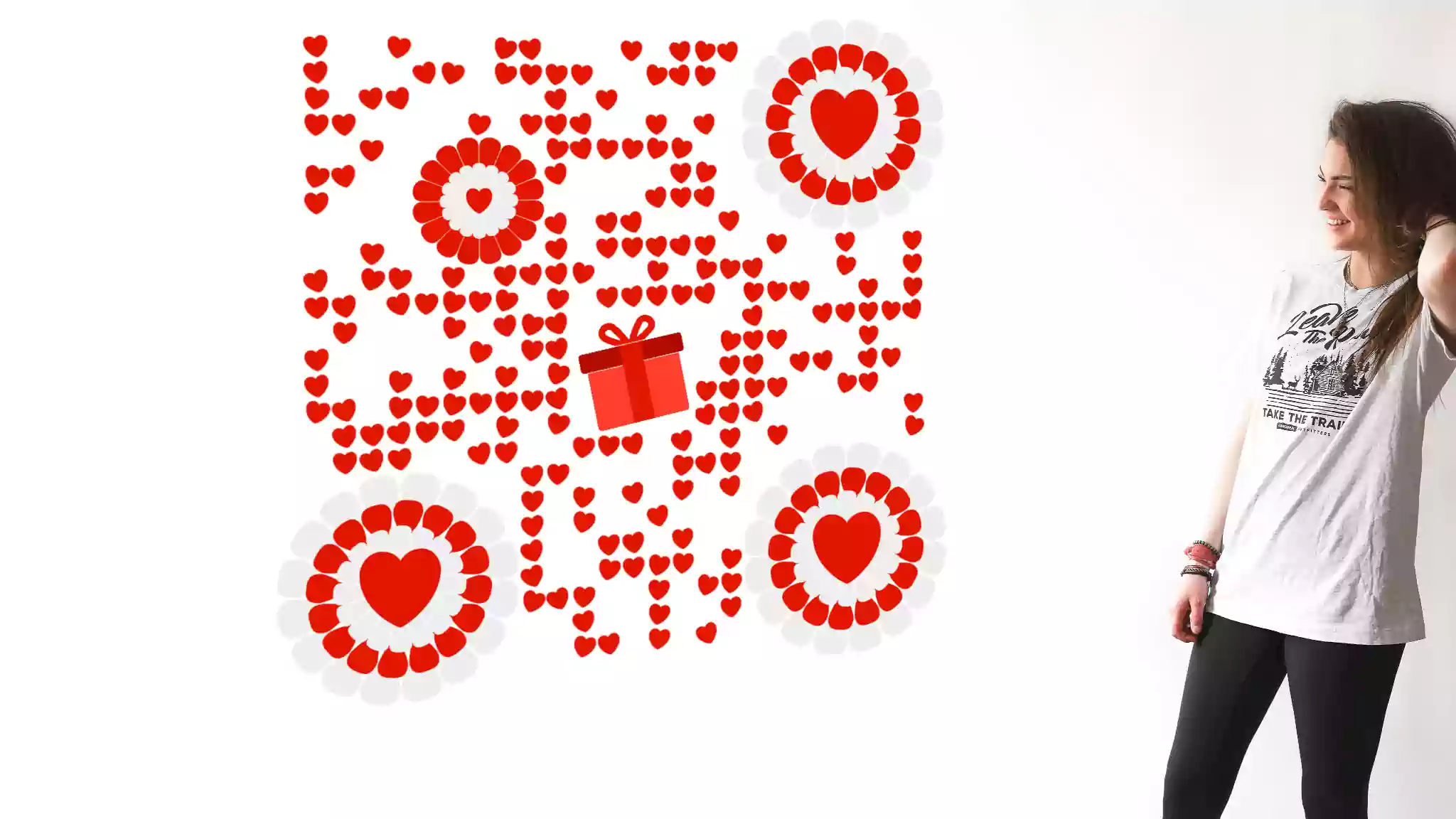QrcodeLab online qr code generator - qr code image editor - valentine day qr code with heart logo